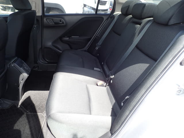 Local or import cars from kenya. Carhoot car Id 27