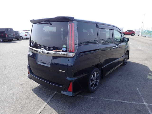 Local or import cars from kenya. Carhoot car Id 5