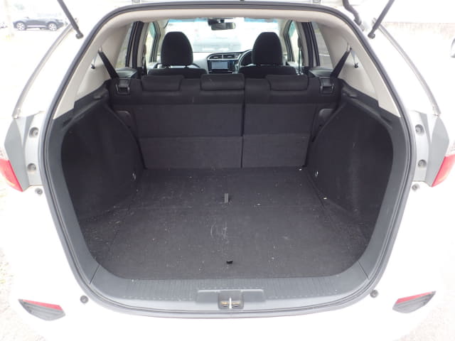Local or import cars from kenya. Carhoot car Id 28