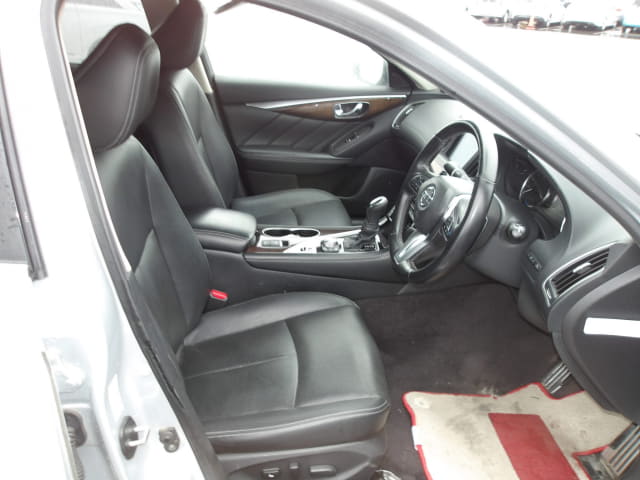 Local or import cars from kenya. Carhoot car Id 25