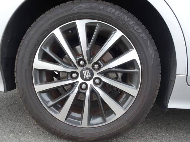 Local or import cars from kenya. Carhoot car Id 11
