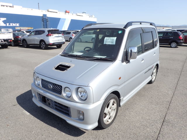 DAIHATSU Move Custom