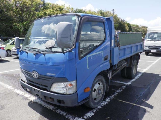 TOYOTA Dyna Truck