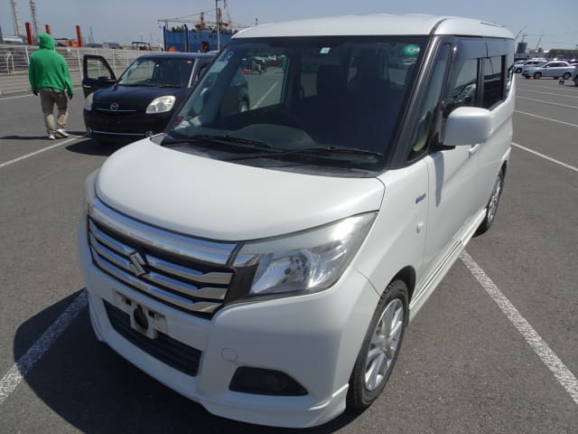 SUZUKI Solio