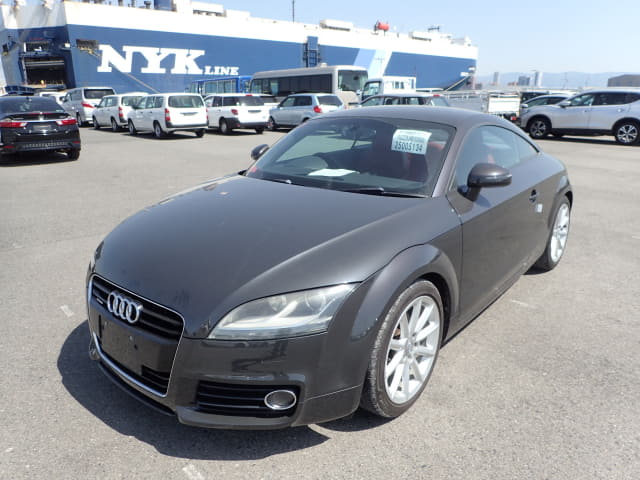 AUDI TT
