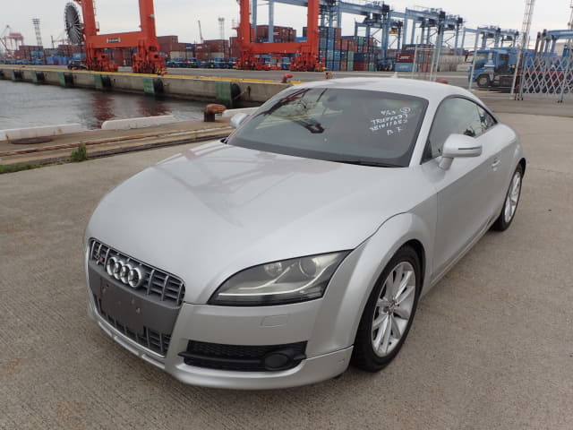 AUDI TT