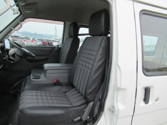 Local or import cars from kenya. Carhoot car Id 18