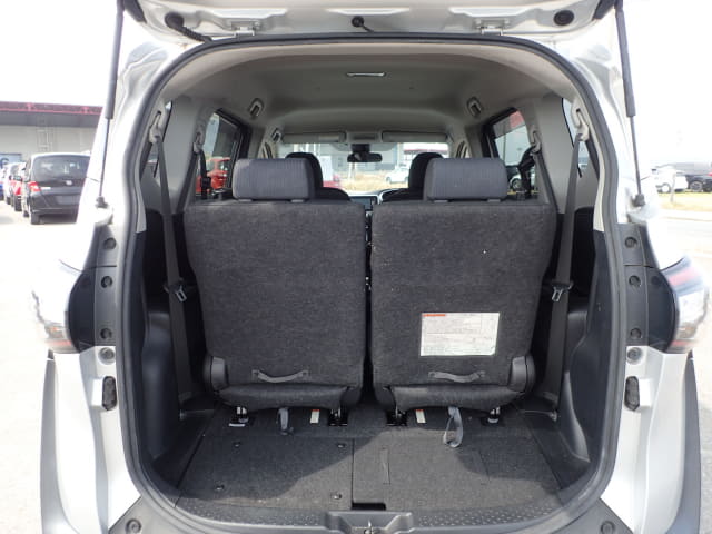 Local or import cars from kenya. Carhoot car Id 29