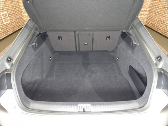 Local or import cars from kenya. Carhoot car Id 28