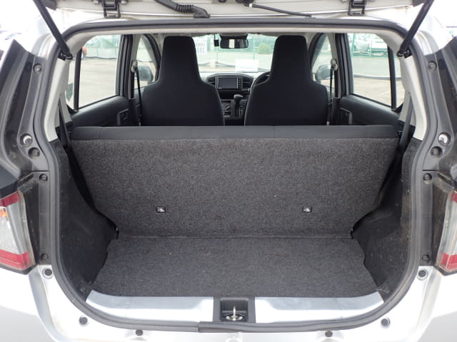 Local or import cars from kenya. Carhoot car Id 28