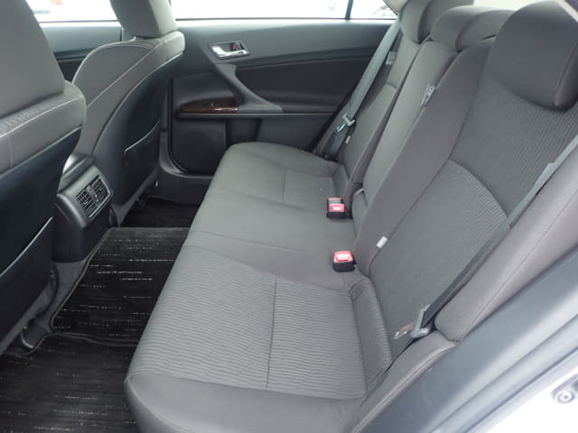 Local or import cars from kenya. Carhoot car Id 27