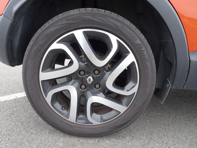 Local or import cars from kenya. Carhoot car Id 11
