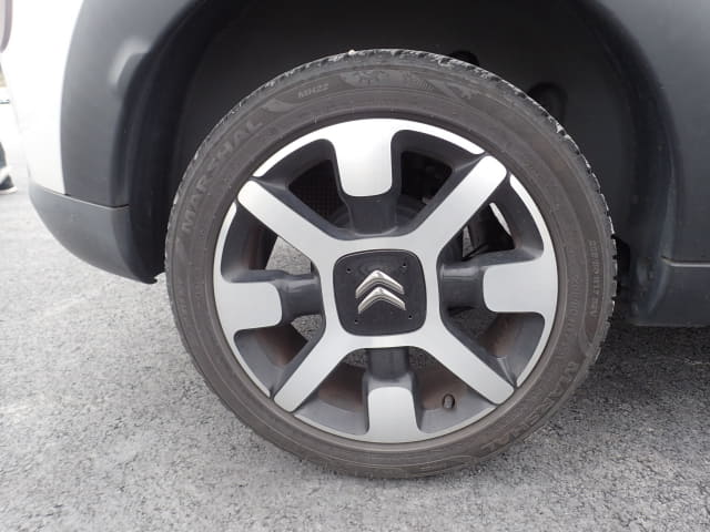 Local or import cars from kenya. Carhoot car Id 11