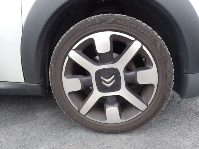 Local or import cars from kenya. Carhoot car Id 12