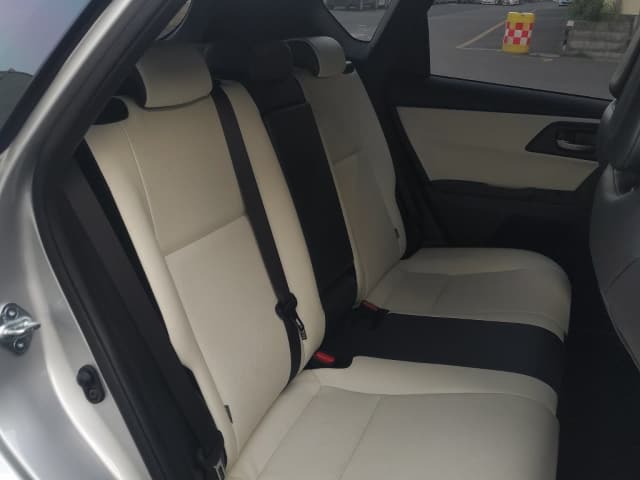 Local or import cars from kenya. Carhoot car Id 5