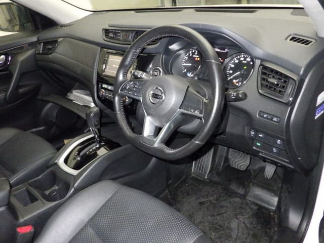 Local or import cars from kenya. Carhoot car Id 3