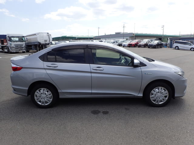 Local or import cars from kenya. Carhoot car Id 6