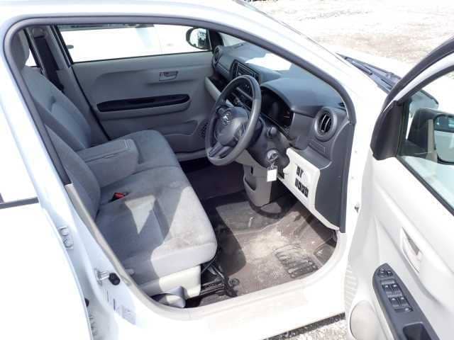 Local or import cars from kenya. Carhoot car Id 5