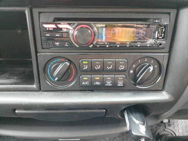 Local or import cars from kenya. Carhoot car Id 29