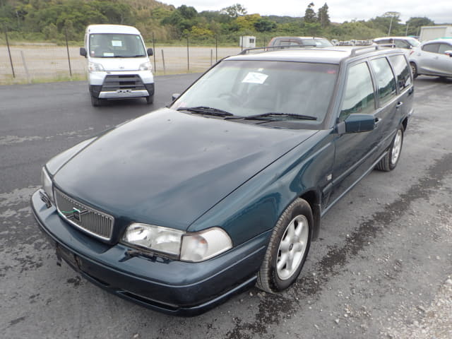 VOLVO V70