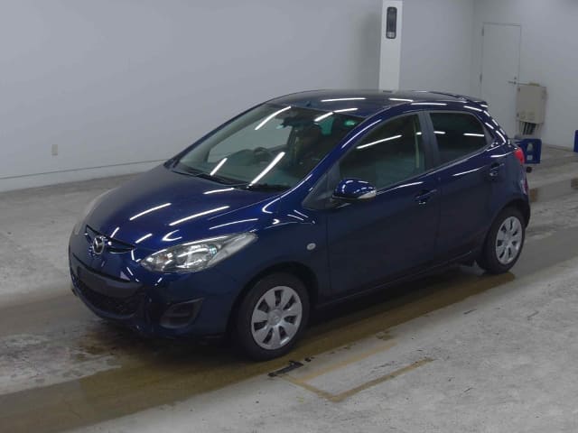 MAZDA Demio