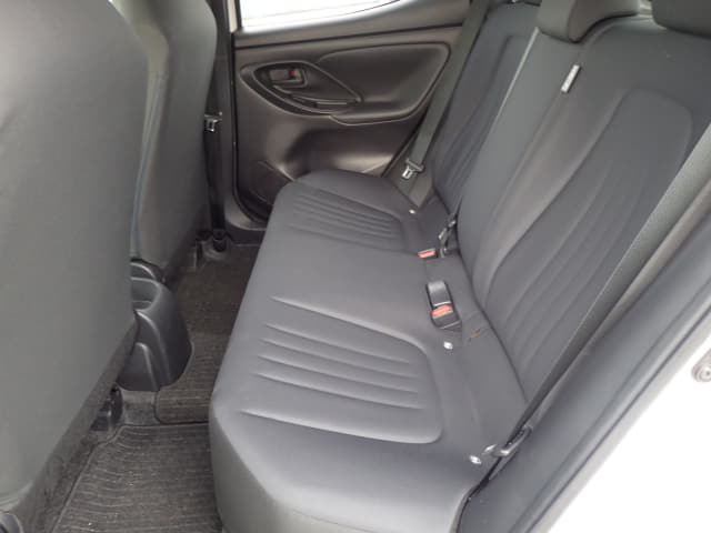 Local or import cars from kenya. Carhoot car Id 27