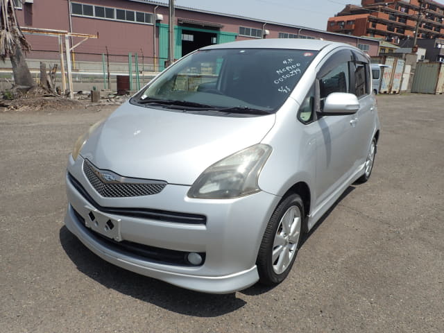 TOYOTA Ractis;