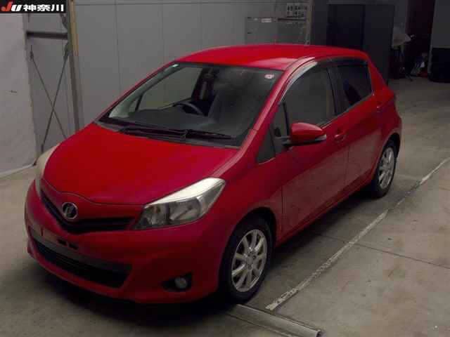 TOYOTA Vitz