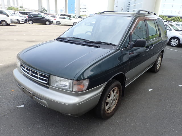 NISSAN Prairiejoy