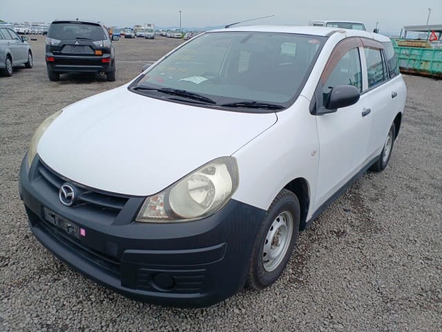 MAZDA Familia Van