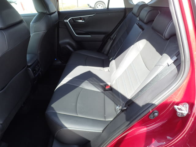 Local or import cars from kenya. Carhoot car Id 27