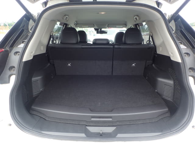 Local or import cars from kenya. Carhoot car Id 28