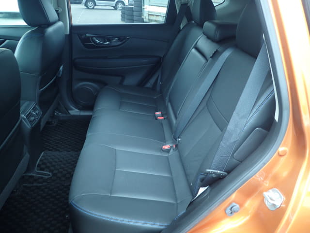 Local or import cars from kenya. Carhoot car Id 27