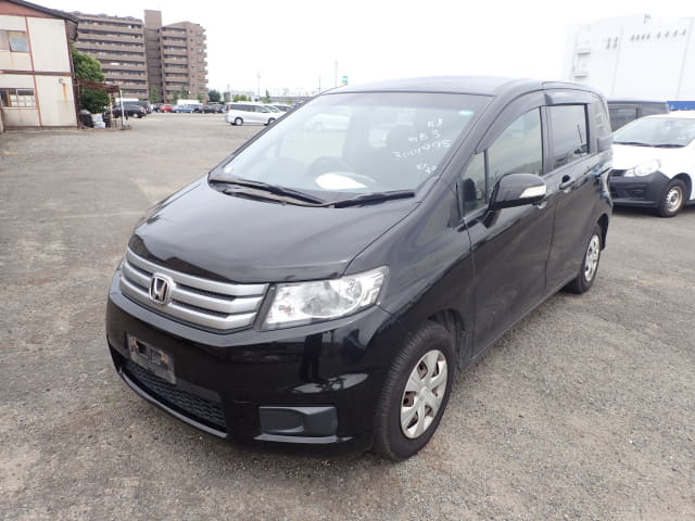 HONDA Freed Spike