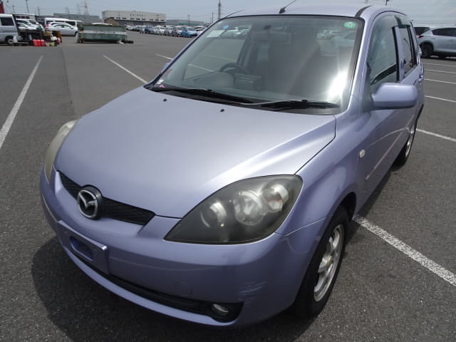 MAZDA Demio