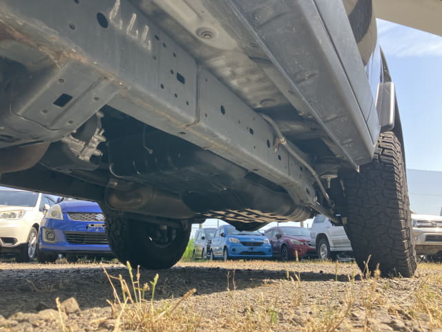 Local or import cars from kenya. Carhoot car Id 17