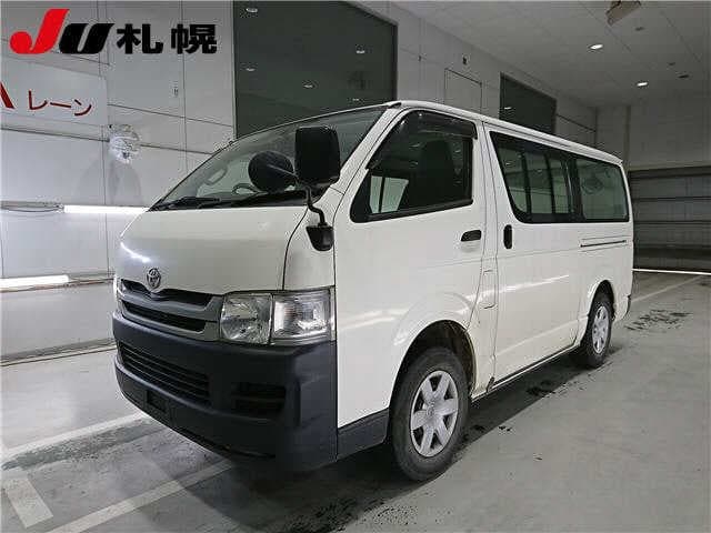 TOYOTA Regiusace Van