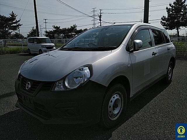 NISSAN Ad Van