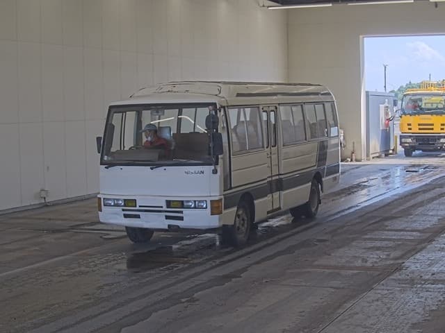 NISSAN Civilian Bus]