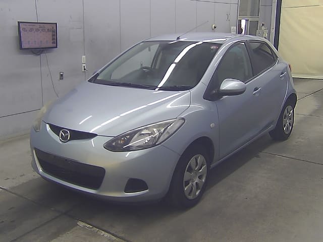 MAZDA Demio