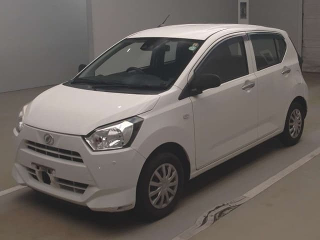 Local or import cars from kenya. Carhoot car Id 1
