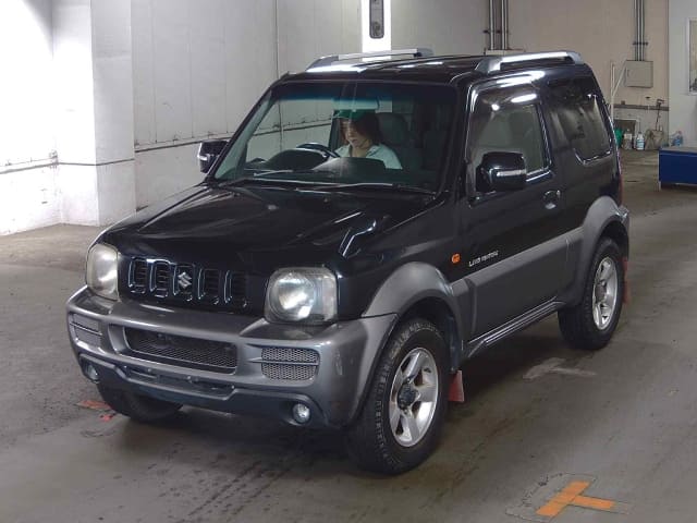 SUZUKI Jimny Sierra