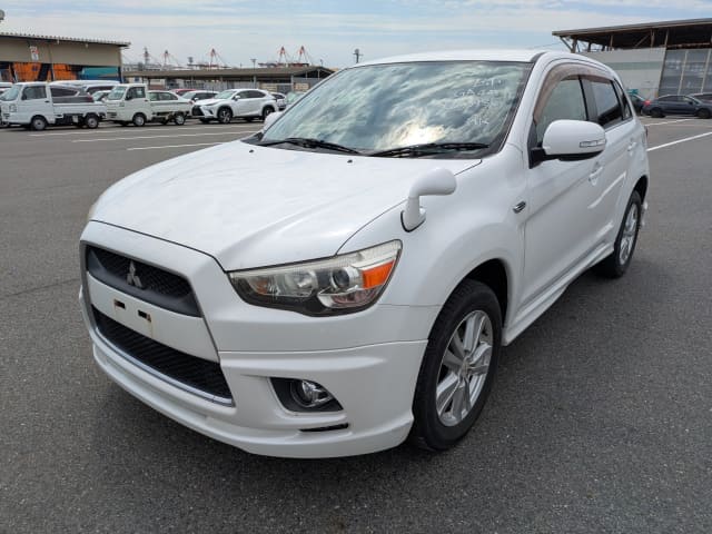 MITSUBISHI RVR