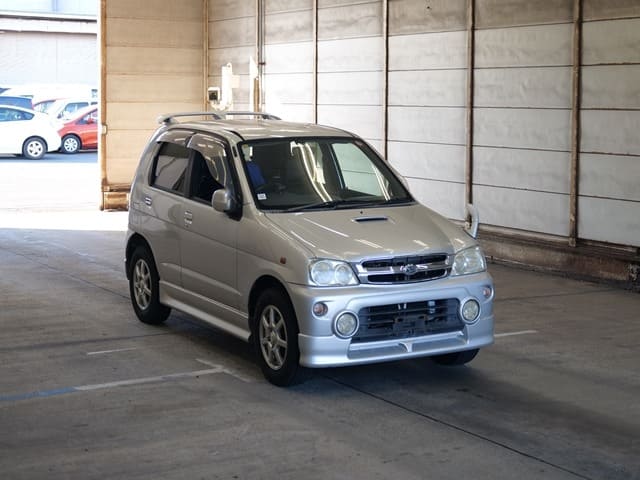 DAIHATSU Terios Kid