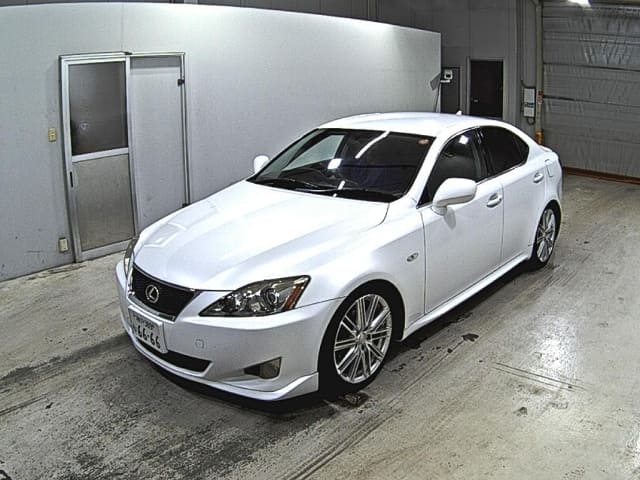LEXUS IS]