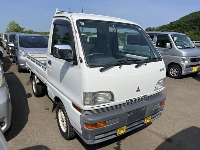 MITSUBISHI Minicab Truck