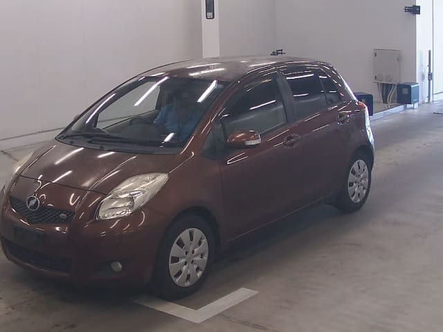TOYOTA Vitz