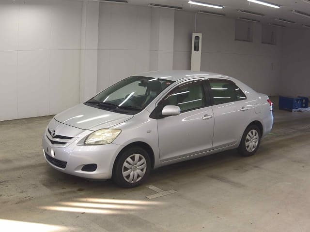 TOYOTA Belta
