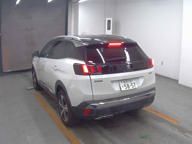 Local or import cars from kenya. Carhoot car Id 6