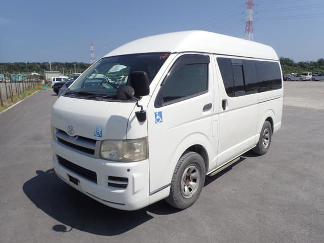 TOYOTA Regiusace Van